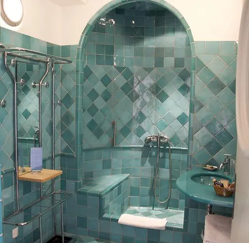 菲尔莫玫瑰迷人酒店 穆斯捷-圣玛丽